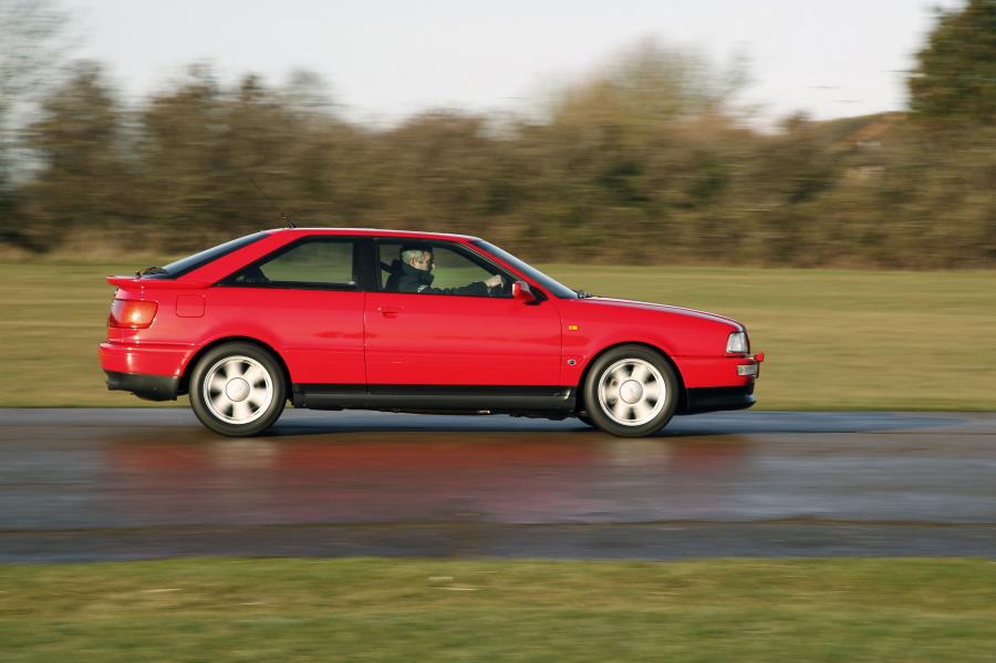  Audi S2 Coupe (89, 8B) 1990 года  (UK) (фото 2 из 25)